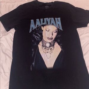 Aaliyah shirt